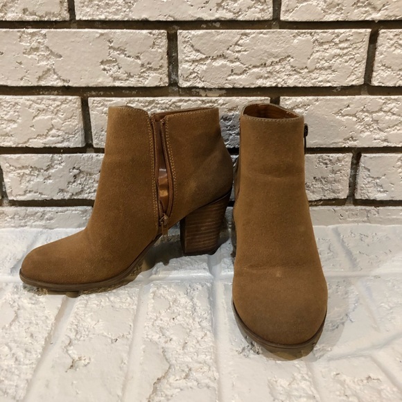 Denver Hayes Tan Boots - Picture 2 of 3